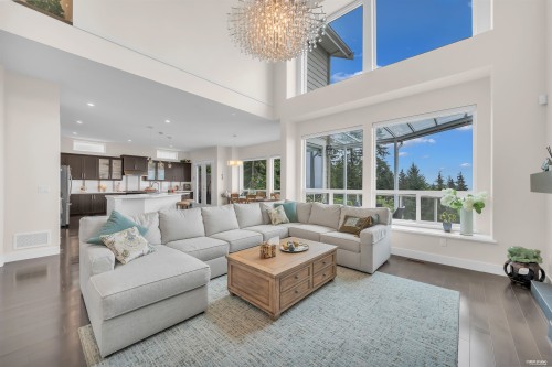 1469 Strawline Hill Street, Coquitlam, BC 