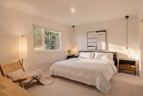 2221 Bowser Avenue, North Vancouver, BC 
