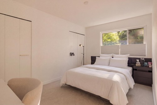 2221 Bowser Avenue, North Vancouver, BC 
