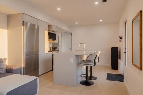2221 Bowser Avenue, North Vancouver, BC 