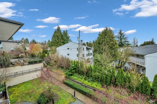 318-5460 Broadway, Burnaby, BC 