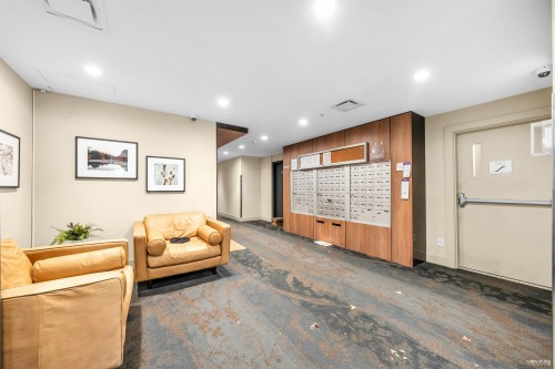 318-5460 Broadway, Burnaby, BC 