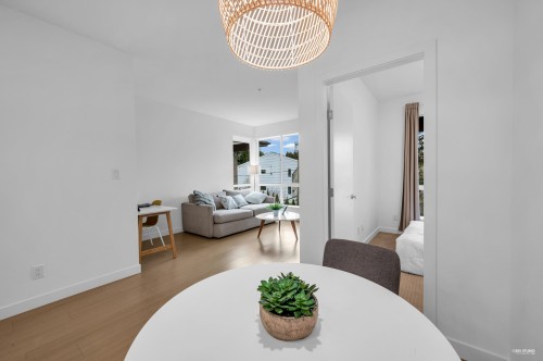 318-5460 Broadway, Burnaby, BC 