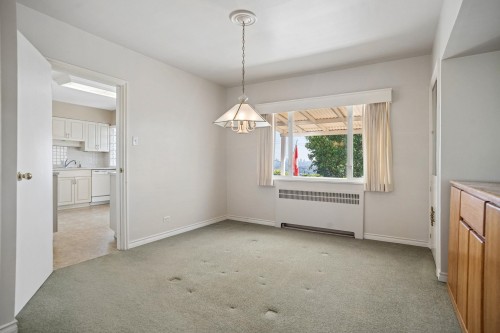 657 Keith Road E, North Vancouver, BC 