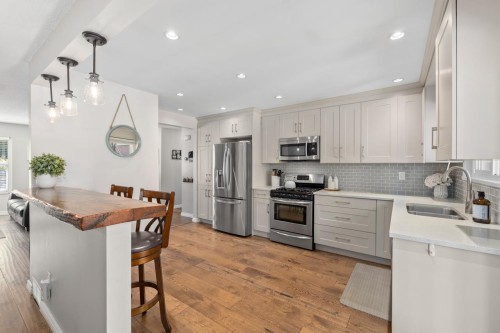 1715 Imperial Avenue, Port Coquitlam, BC 
