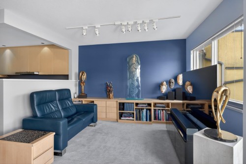 1261 7Th Avenue W, Vancouver, BC 