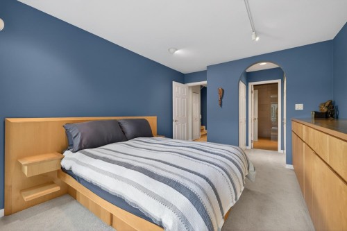 1261 7Th Avenue W, Vancouver, BC 
