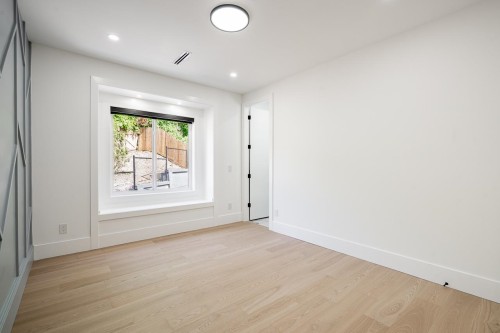 2263 Monashee Court, Coquitlam, BC - Indoor Photo Showing Other Room