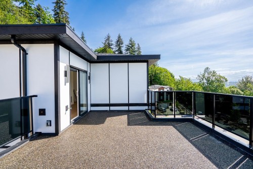 2263 Monashee Court, Coquitlam, BC - Outdoor With Exterior