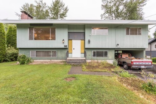 12104 261 Street  Maple Ridge, BC V2W 2A6