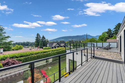4275 Chelsea Crescent, North Vancouver, BC 