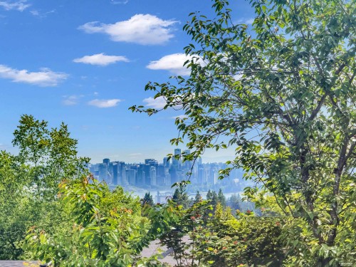 4275 Chelsea Crescent, North Vancouver, BC 