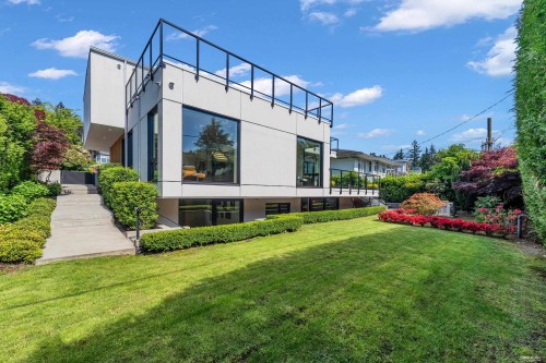 4275 Chelsea Crescent, North Vancouver, BC 