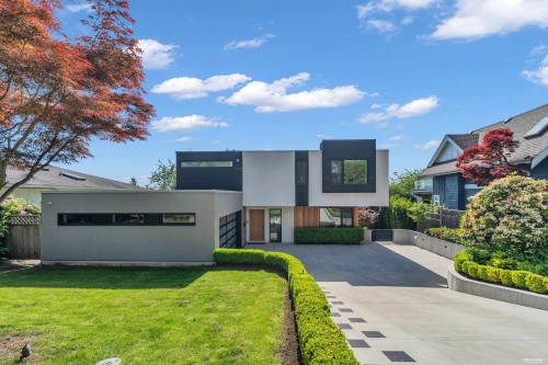 4275 Chelsea Crescent, North Vancouver, BC 