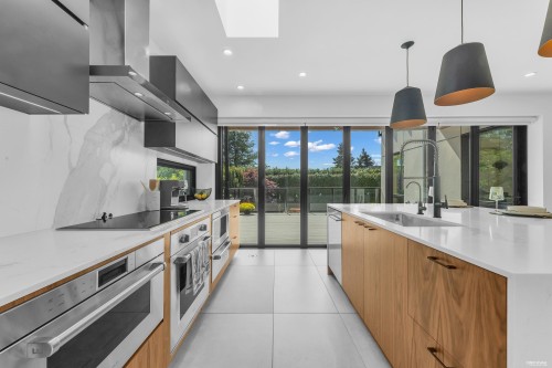 4275 Chelsea Crescent, North Vancouver, BC 
