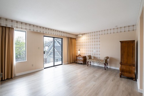 2235 16Th Avenue W, Vancouver, BC 