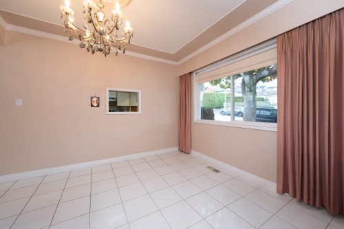 775 Esmond Avenue, Burnaby, BC 