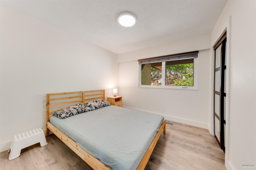 3907 Bayridge Place, West Vancouver, BC 