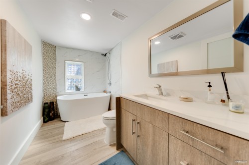 3907 Bayridge Place, West Vancouver, BC 