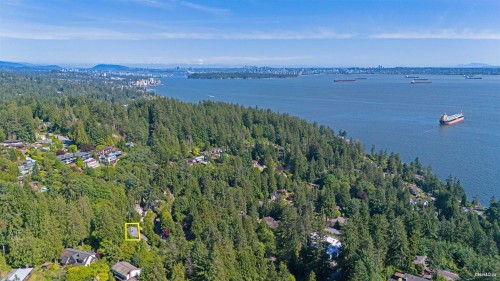 3907 Bayridge Place, West Vancouver, BC 