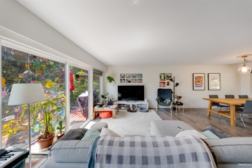 3907 Bayridge Place, West Vancouver, BC 