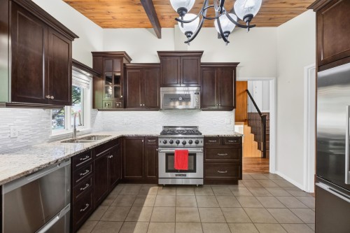 655 Macintosh Street, Coquitlam, BC 