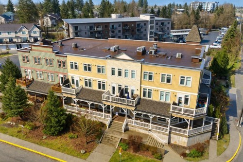 305-7330 Arbutus Street  Pemberton, BC V0N 2L1