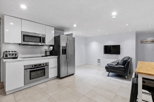 45 Renfrew Street, Vancouver, BC 