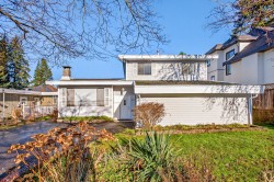 1347 Cornell Avenue  Coquitlam, BC V3J 2Z8