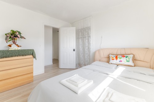 11480 Granville Avenue, Richmond, BC 