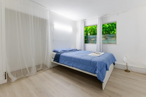 11480 Granville Avenue, Richmond, BC 
