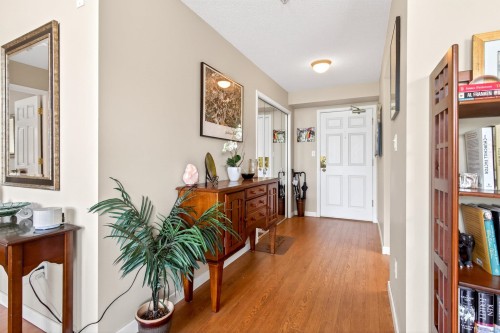 409-220 Newport Drive, Port Moody, BC 