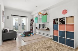 102-2688 Duke Street  Vancouver, BC V5R 4S9