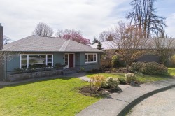 106 College Court New Westminster, BC V3L 1K9
