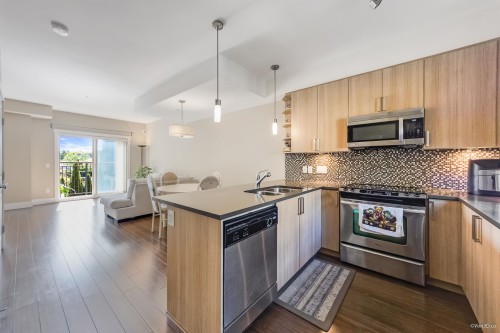 216-7168 Stride Avenue, Burnaby, BC 