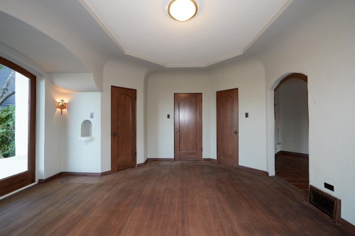 4585 Bellevue Drive, Vancouver, BC 