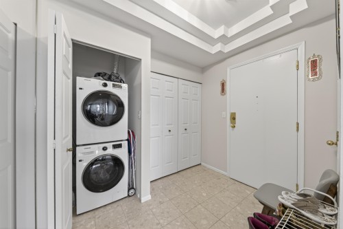 602-6521 Bonsor Avenue, Burnaby, BC 