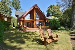 667 Franklin Road Gibsons, BC V0N 1V8