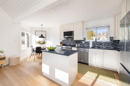 416 St. Georges Avenue, North Vancouver, BC 