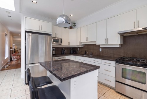 508 7Th Avenue E, Vancouver, BC 