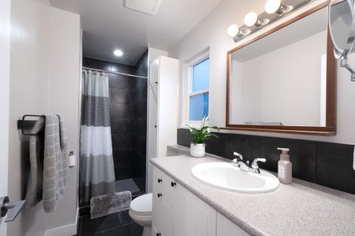 3216 Savary Avenue, Coquitlam, BC 