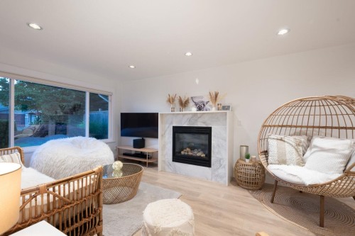 3216 Savary Avenue, Coquitlam, BC 
