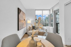 1605-1308 Hornby Street  Vancouver, BC V6Z 0C5