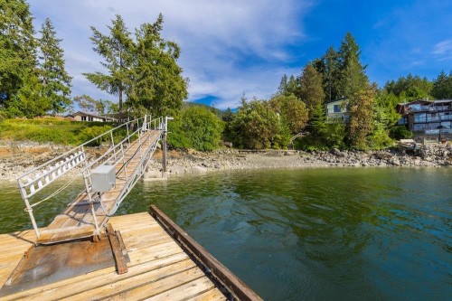 4979 Gonzales Road, Madeira Park, BC 