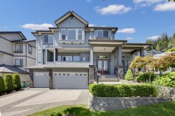 1442 Strawline Hill Street  Coquitlam, BC V3E 0L6