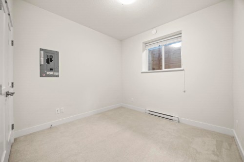 1442 Strawline Hill Street, Coquitlam, BC 