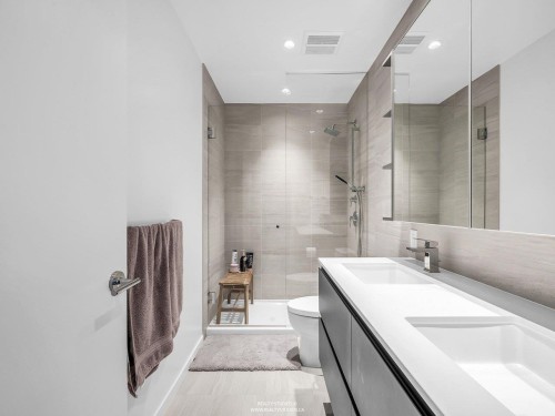822-6300 Minoru Boulevard, Richmond, BC 
