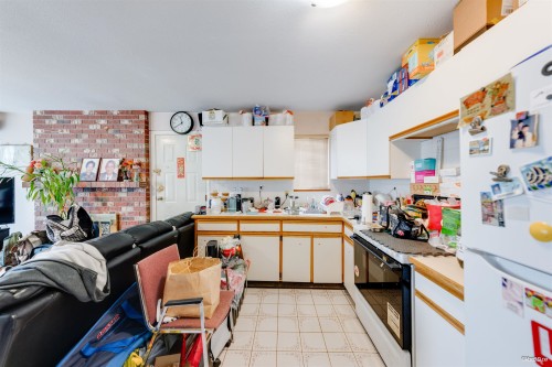2945 Graveley Street E, Vancouver, BC 