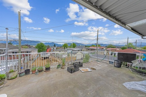 2945 Graveley Street E, Vancouver, BC 