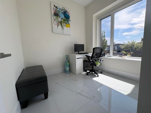 759 57Th Avenue E, Vancouver, BC 